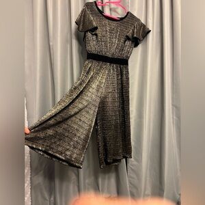 $10 2/15 Art Class Gold Shimmer velvet trim Jumpsuit 3T 0164 jumper k3